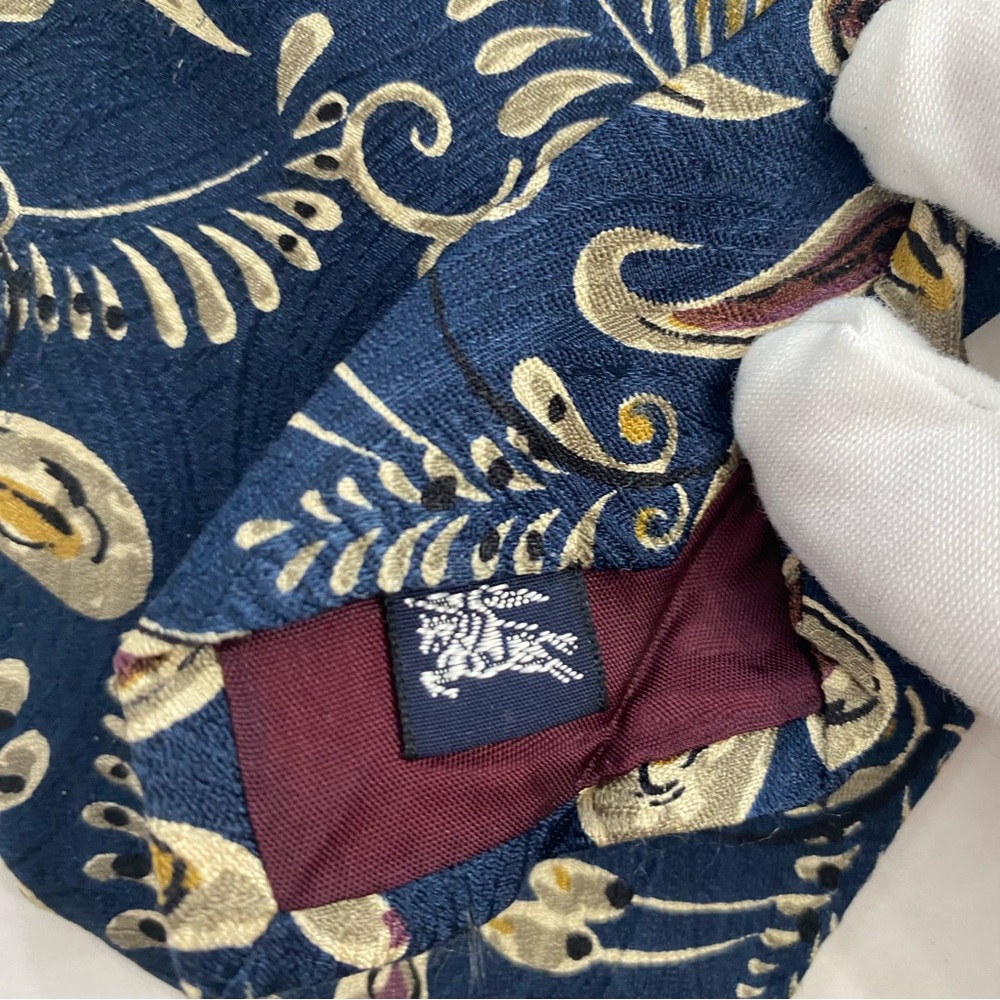 BURBERRYS SILK NECKTIE PAISLEY